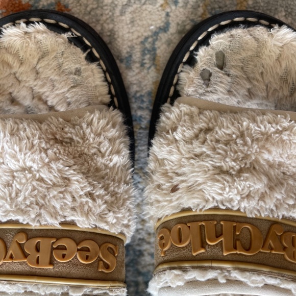 Sandals - Picture 4 of 4